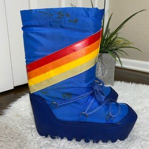 80s Blue Waterproof Rainbow Moon Boots 